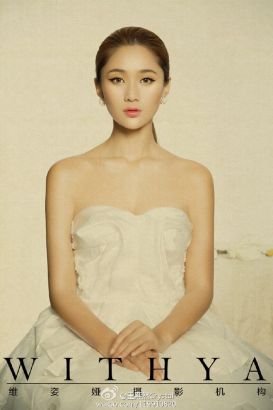 中戏美女王熙然演绎美艳女神范儿