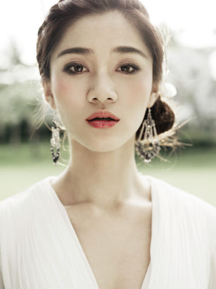 中戏美女王熙然演绎美艳女神范儿