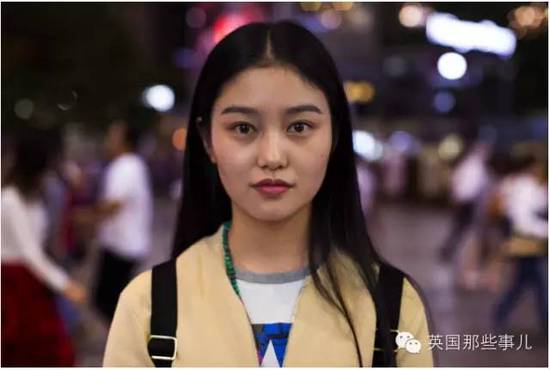 看她的影集 你就看遍了全世界的平民女神