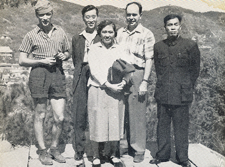 5_1229112D7_3.jpg