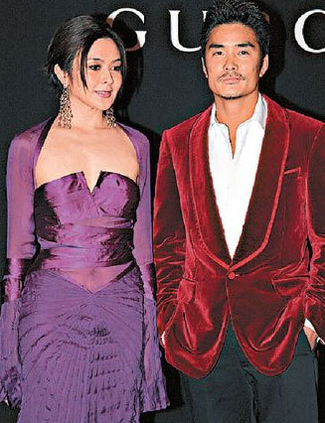 53岁的关大美人如何将一手好牌打得稀烂?