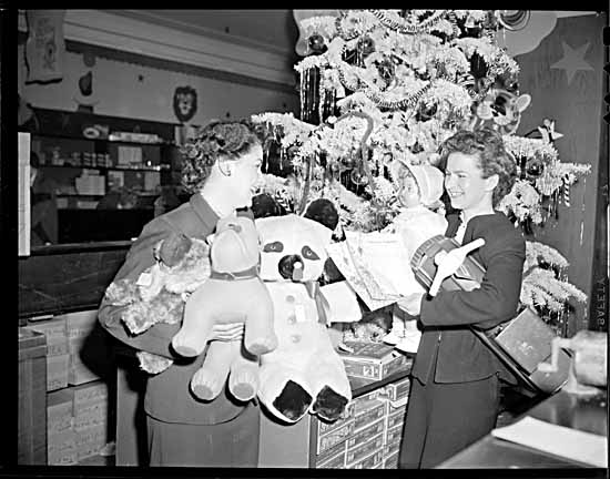Hudsons-Bay-Department-Store-toy-department-preparation-for-Attorney-Generals-Christmas-party-1948.jpg