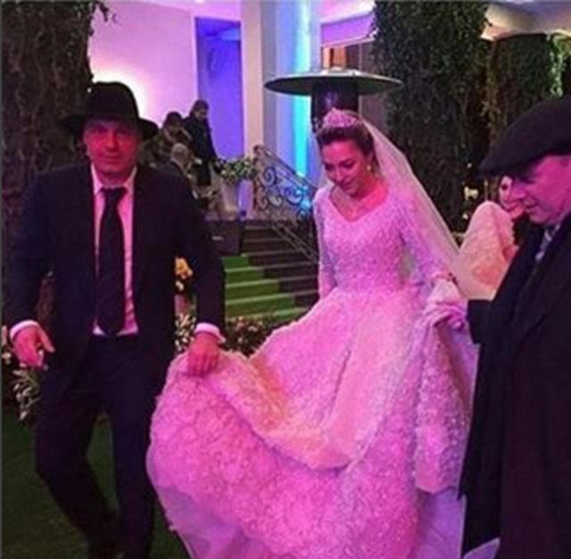 俄富豪花10亿美元为儿子办奢华婚礼 国际巨星献唱.