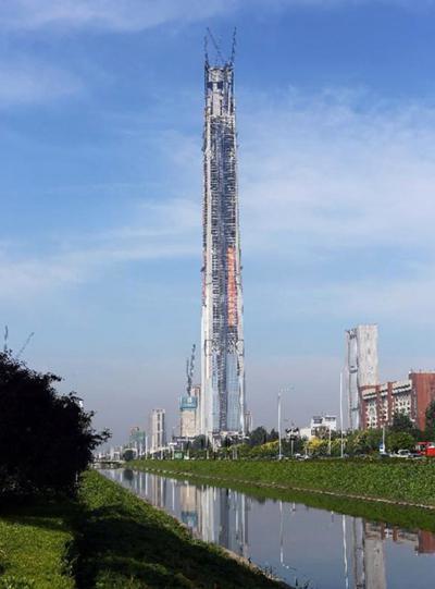 他盖了中国第一高楼，一天损失877亿，他是怎样的人？