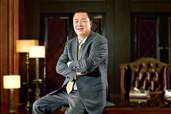 他盖了中国第一高楼，一天损失877亿，他是怎样的人？