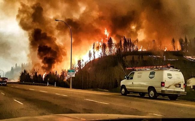 97085122_wildfire_alberta_news-large_trans++eo_i_u9APj8RuoebjoAHt0k9u7HhRJvuo-ZLenGRumA.jpg