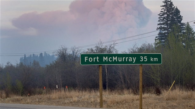 160512_it0hx_mlarge_fort_mcmurray_sn635.jpg
