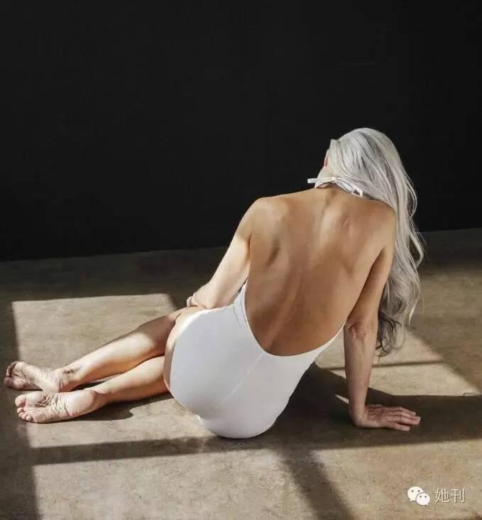 61岁的她白发童颜,却美丽优雅不输女神赵雅芝~