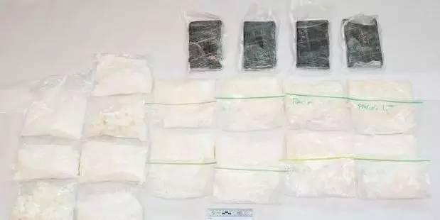 新西兰警察与世界级黑帮的第一次较量！首战告捷，让所有猖狂的黑帮为之一震