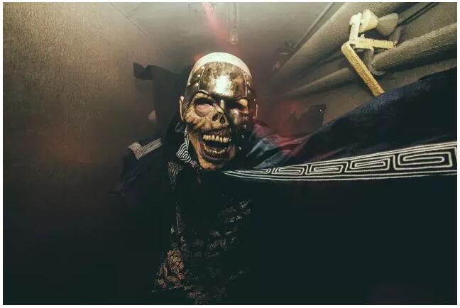 02.jpg