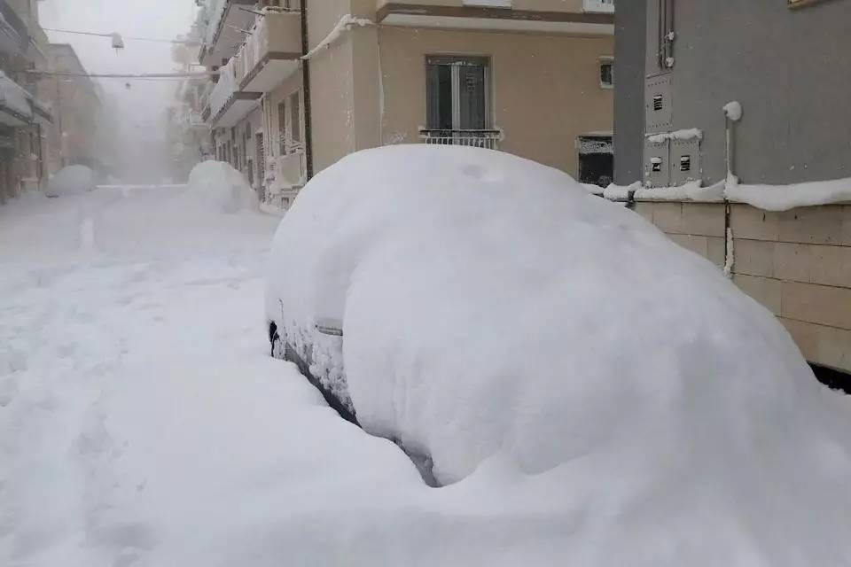 哆嗦丨全球多地遭遇严寒天气 到底有多冷？看图??
