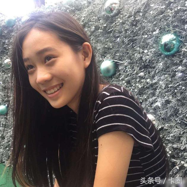 李连杰和黄秋燕生的女儿,跟利智生的女儿,同父不同命现状差距大