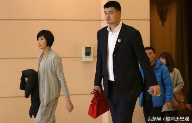世界上女人地位最高的国家，男人都听老婆的，现在全民抑郁了