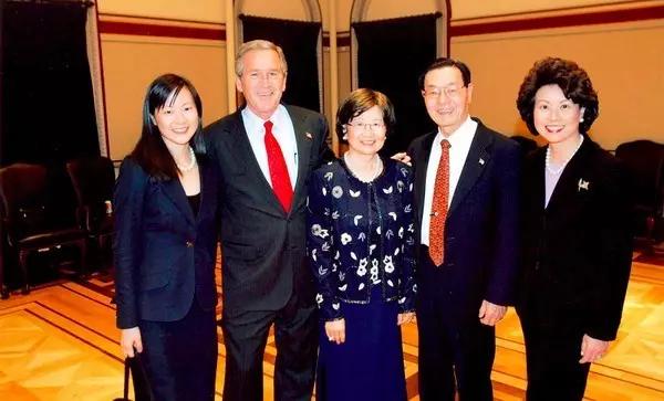 华人第一家族之女：船王接班人，丧偶再嫁人竟成脸书老板娘