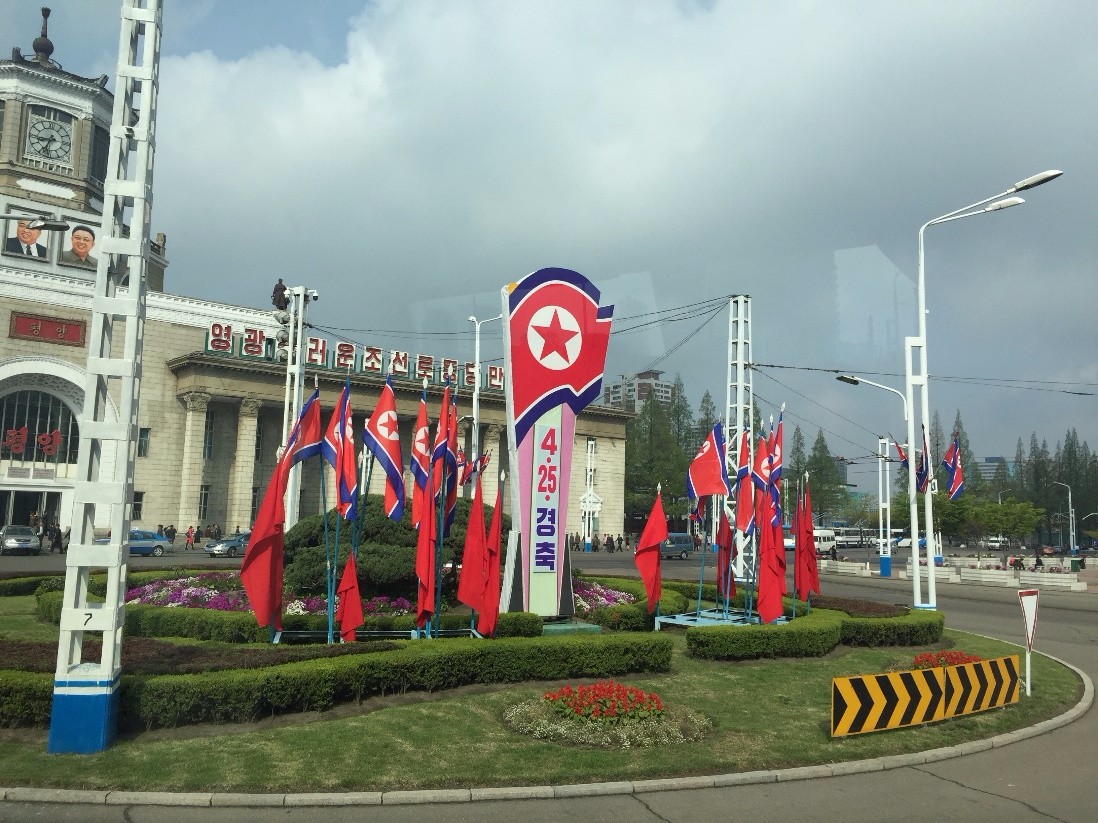 http://7xo6kd.com1.z0.glb.clouddn.com/upload-ueditor-image-20170523-1495529095737075933.jpg 图片