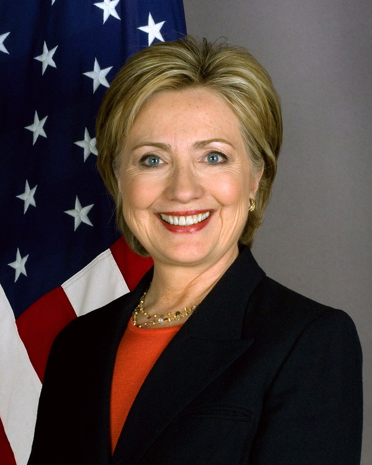 Hillary Clinton official Secretary of State portrait crop.jpg