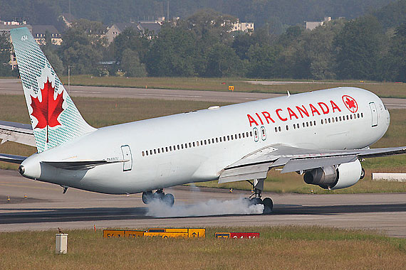 “加拿大航空公司”的图片搜索结果