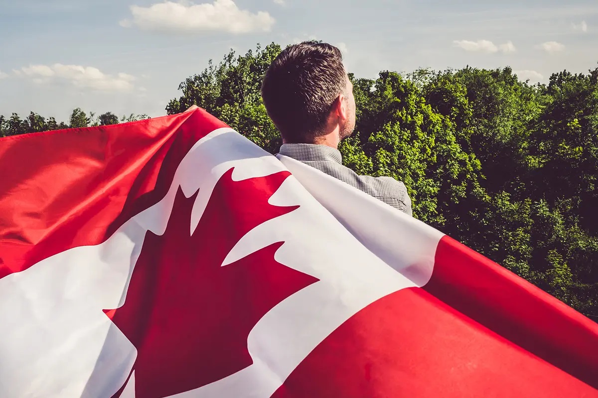 加拿大对移民的接受度全球第一。CIC News