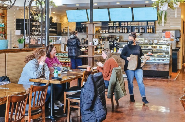 Customers, owners cautiously welcome in-person dining in St. Clair Shores