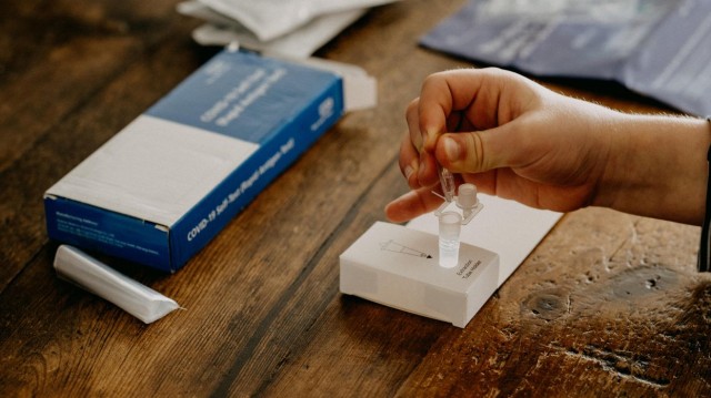 Health Canada Is Warning About Rapid Tests After An Increase In Reports To Poison Control