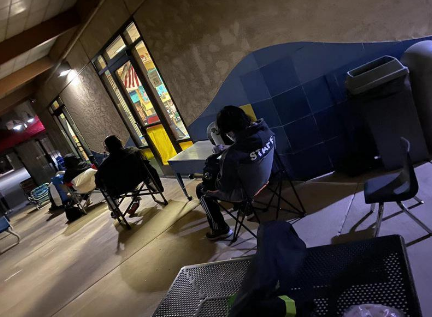 拼了：为了抢进优质幼儿园，华人彻夜排队