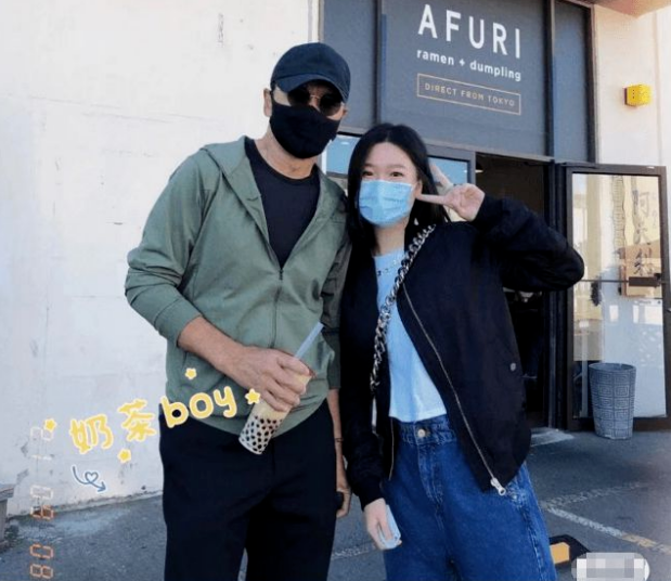 三哥苗侨伟现身列治文 网友：高大帅气 平易近人