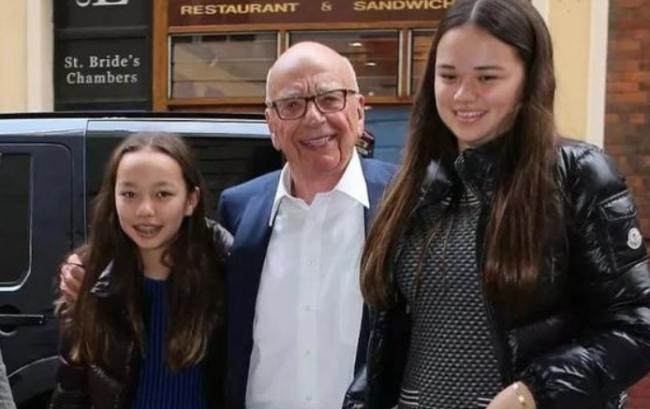 “虎妻”邓文迪近照曝光：毫无亚洲样貌！离婚多年还能分走268亿，野心有多大？