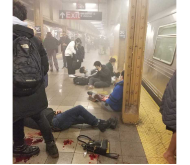 纽约布鲁克林地铁 枪手扫射 7人中弹13伤