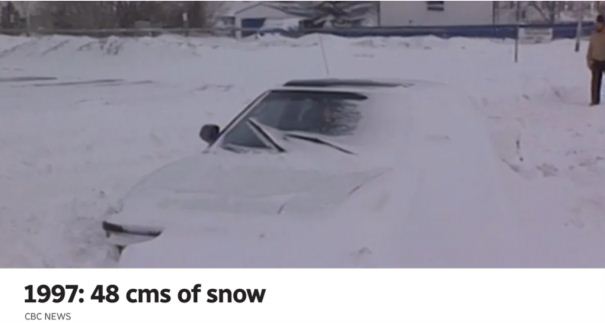加拿大历史上漫过屋顶的积雪你见过没？