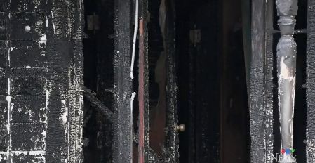 恐怖！大温1家5口睡梦中困火海 房子烧成灰烬