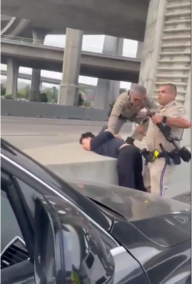 中国留学生夺枪袭警！警察中弹！身份震惊华埠