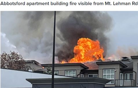 温哥华惊传爆炸声 熊熊烈焰吞没建筑黑烟滚滚
