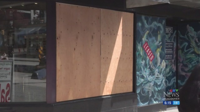 温哥华商店半年被砸8次 泄愤搞破坏越报警越砸