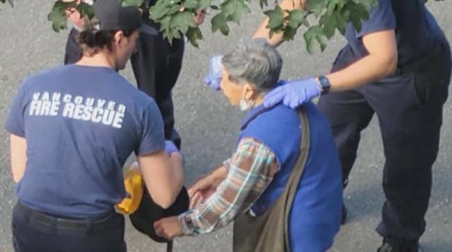 80岁华裔老人街头无辜被袭击 警方未控罪