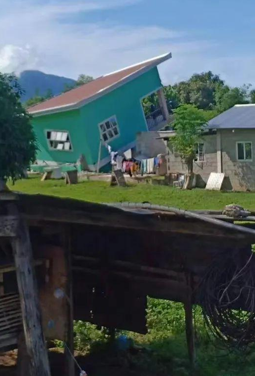突发！旅游胜地7级地震 伤亡数十 引发海啸
