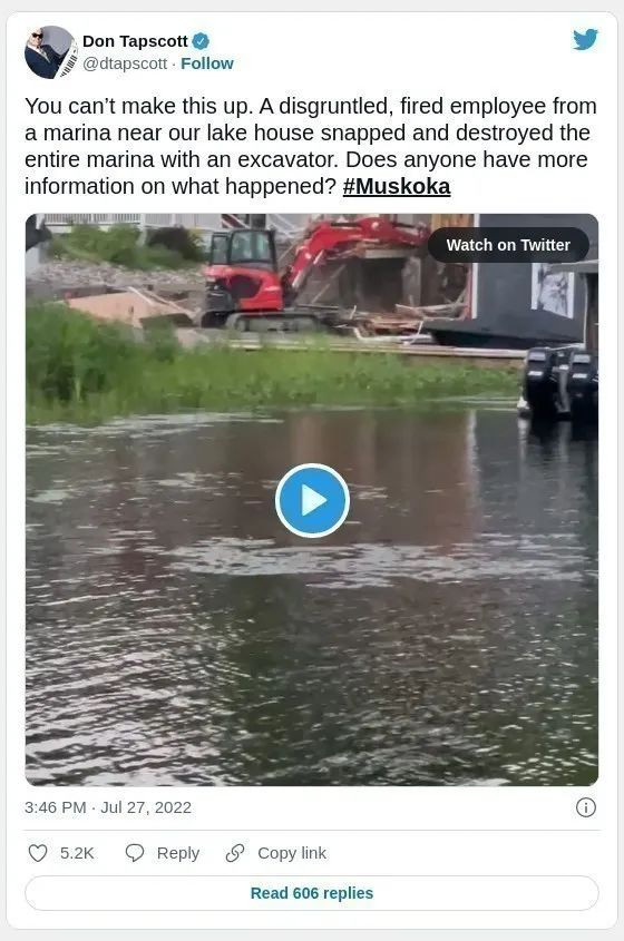 彪悍!加拿大工人被“炒”发飙 就这样拆毁豪宅 彪悍!加拿大工人被“炒”发飙 就这样拆毁豪宅