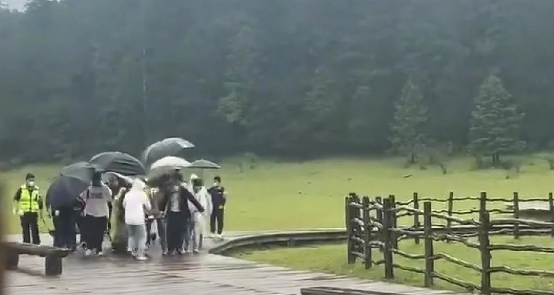 网传现场救援画面（来源：网络）