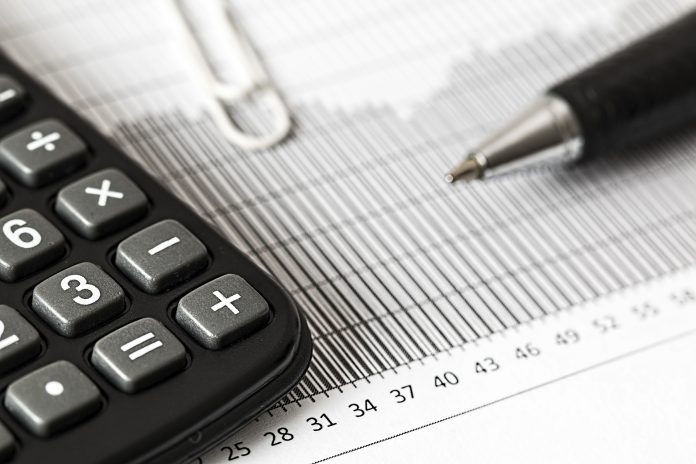 calculator-1680905_1920.jpg 图片