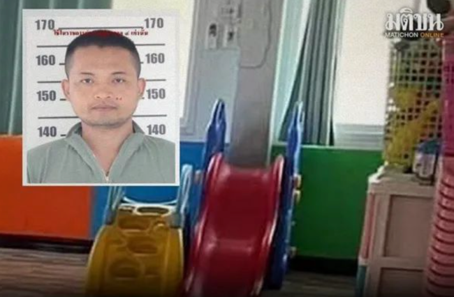 38人死亡！被开除的警察闯进幼儿园，射杀午睡娃！逃亡路上啥红眼，见人就开枪