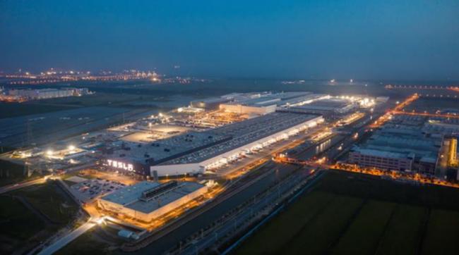 特斯拉出新招：派中国员工，支援美国工厂
