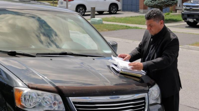 Ontario landlord claims he's owed $76,000 in rent by a Canadian border guard