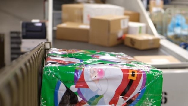 Christmas-parcels_2022.11.18.jpg 图片