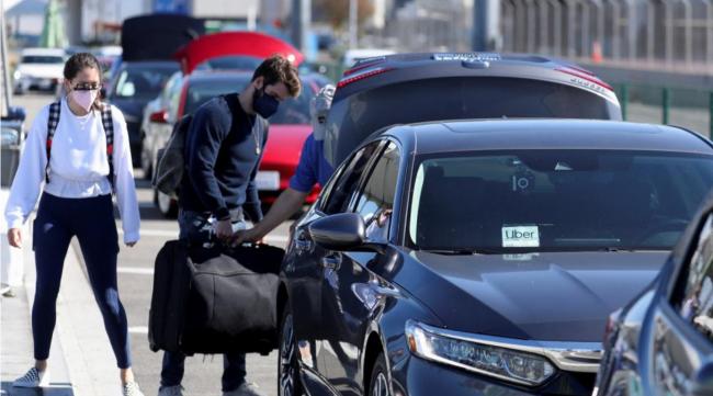 很拼：Uber在多伦多、温哥华推出低价拼车服务
