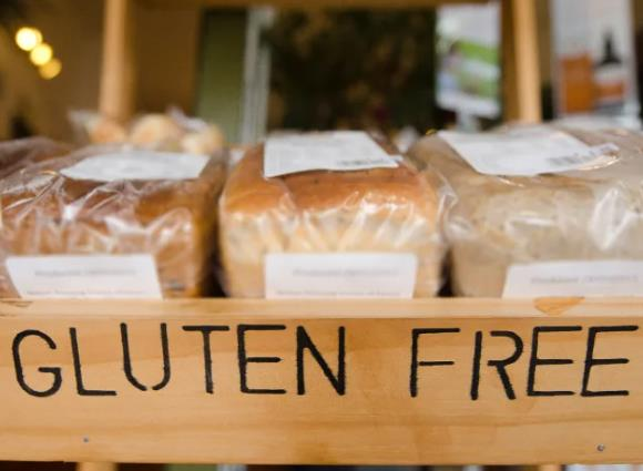 無麩質麵包交由專業的麵包坊製作能省下許多瑣碎程序。取自Shutterstock