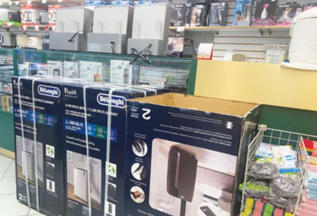 空调销售随热浪升温 家电店:近百台空调已售罄