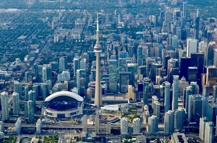 toronto-g14f56608e_1280 图片