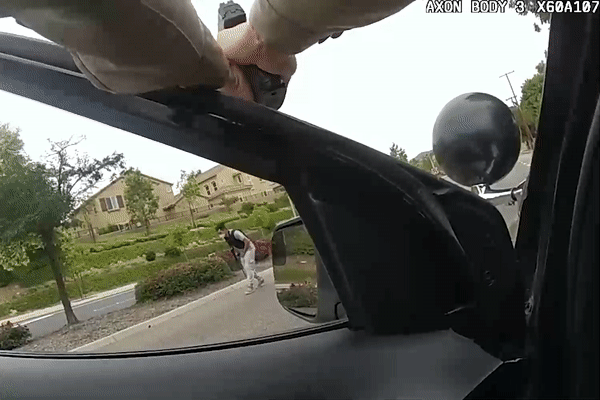 警方朝华男开枪。（洛县警局提供）