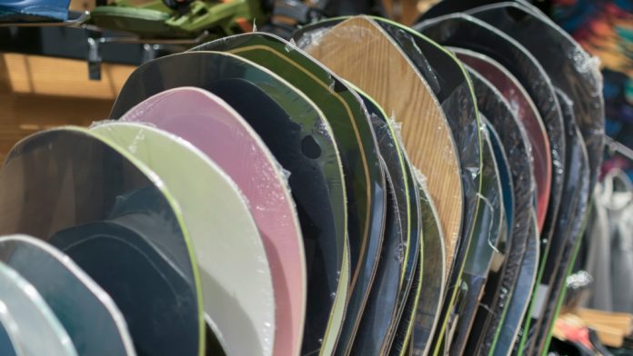 snowboards.jpg 图片