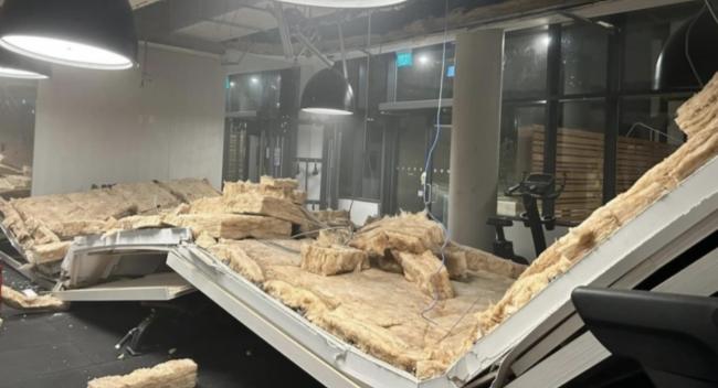 惊险:新公寓楼天花板突然坍塌 住客死里逃生 惊险:新公寓楼天花板突然坍塌 住客死里逃生