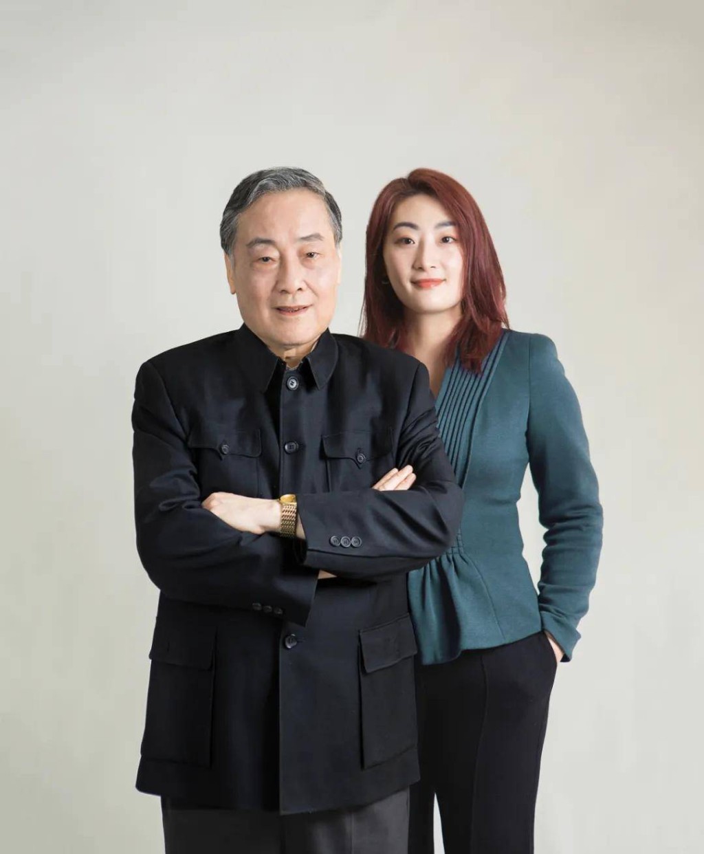 宗庆后一直培养独女宗馥莉,成为娃哈哈集团的接班人。 宗庆后一直培养独女宗馥莉,成为娃哈哈集团的接班人。